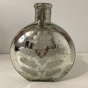 POTTERY BARN MERCURY GLASS VASE, Etched w/ Iconic Floral Silver Finish.🌸